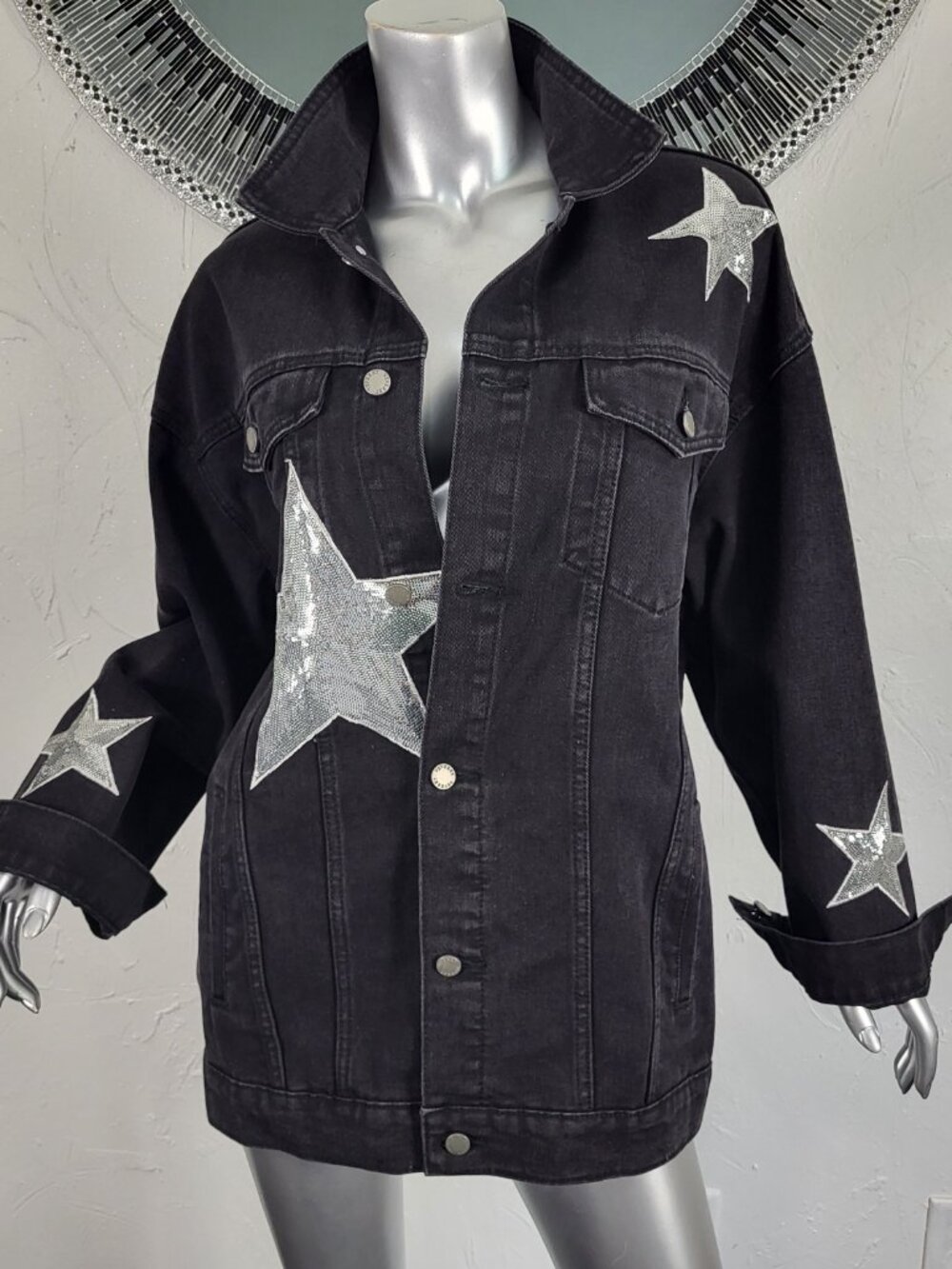 NWOT~VEVERET~L/XL~BLACK DENIM JEAN JACKET COAT EMBELLISHED SILVER SEQUIN STARS